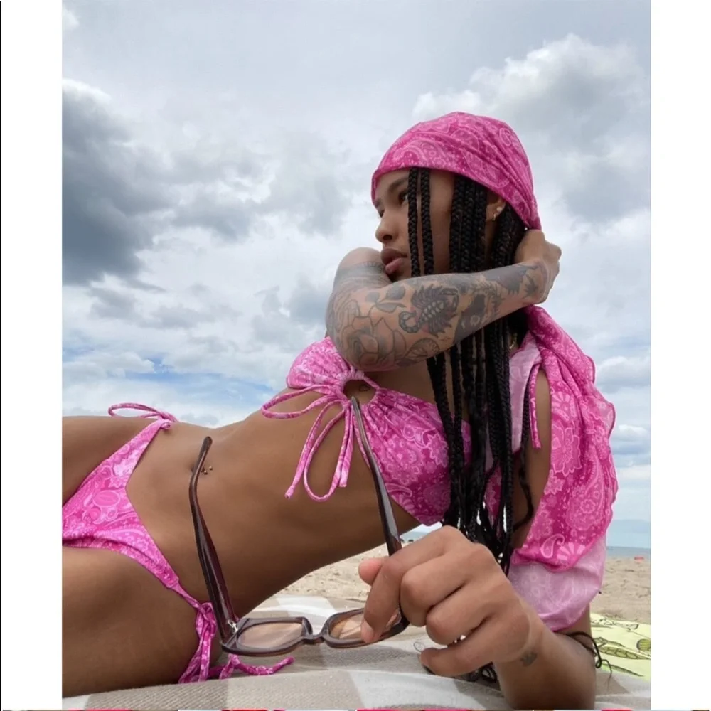 Pink paisley 3 piece bikini set - Picture 11 of 11